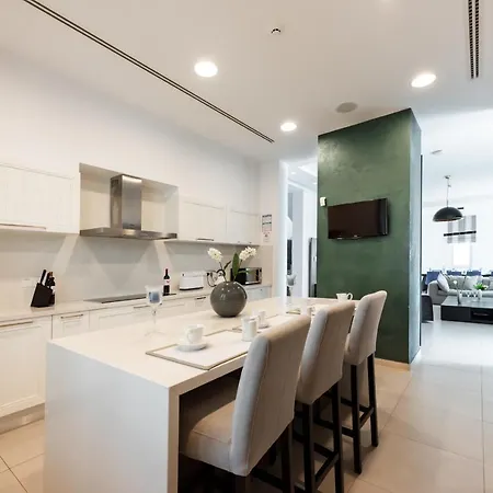 Seafront Cecelia By Ruidoso Luxury Villa *