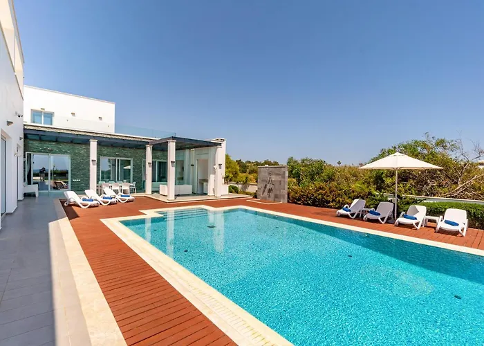 Seafront Cecelia By Ruidoso Luxury * Ayia Napa