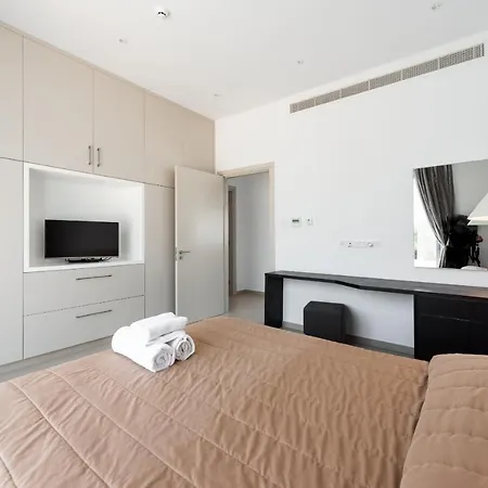 Seafront Cecelia By Ruidoso Luxury Villa