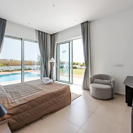 Seafront Cecelia By Ruidoso Luxury Villa *